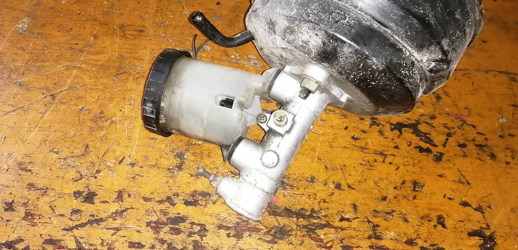 вакуумный усилитель тормозов Mazda Demio 3