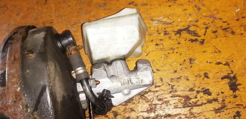 KANGOO KC ВАКУУМНИК+ГЛАВНЫЙ ТОРМОЗНОЙ Renault Kangoo 1