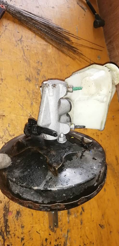 вакуумный усилитель тормозов Renault Kangoo 3