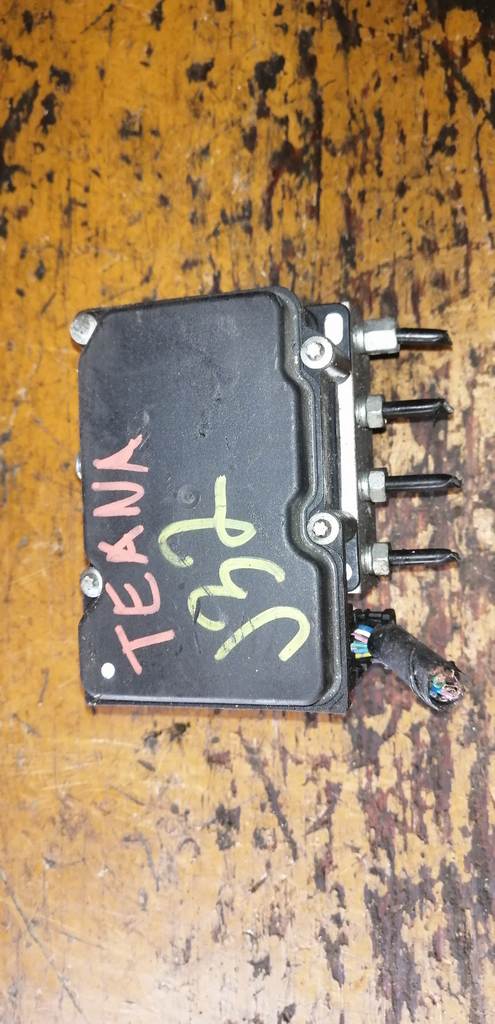 блок abs Nissan Teana 0