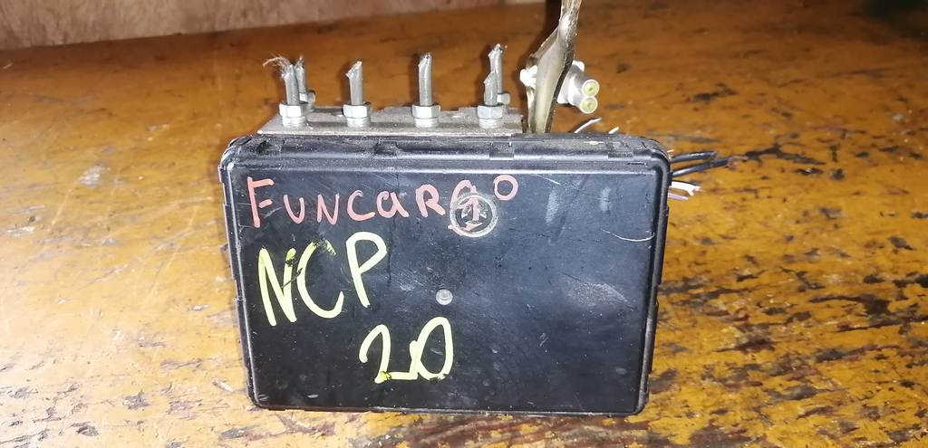 блок abs Toyota Funcargo 0