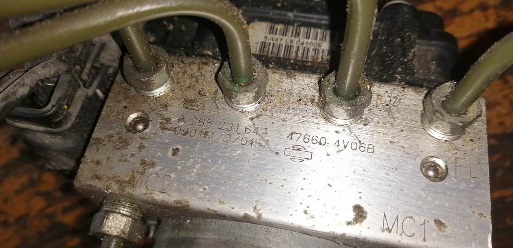 MARCH AK12 БЛОК ABS 47660-4V06B Nissan March 1