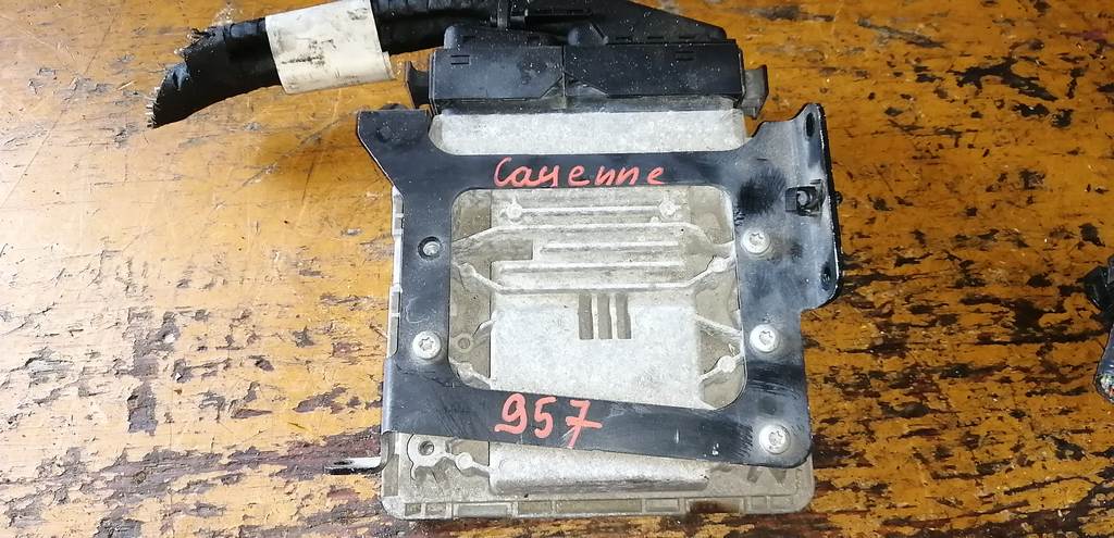 блок управления двс Porsche Cayenne 0