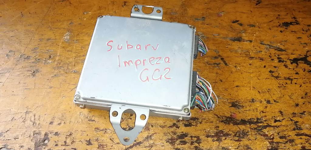 блок управления двс Subaru Impreza 0