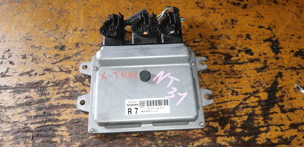 блок управления двс Nissan X-Trail 0