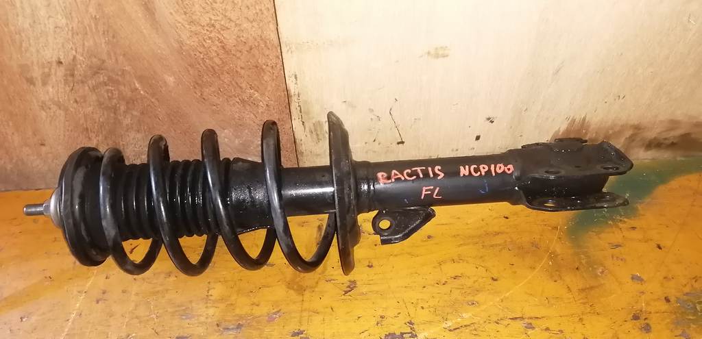 стойка Toyota Ractis 0