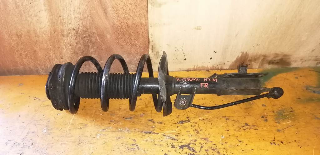 стойка Nissan X-Trail 0