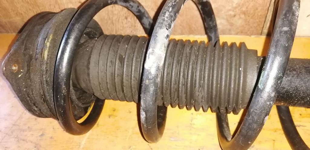 стойка Nissan X-Trail 3