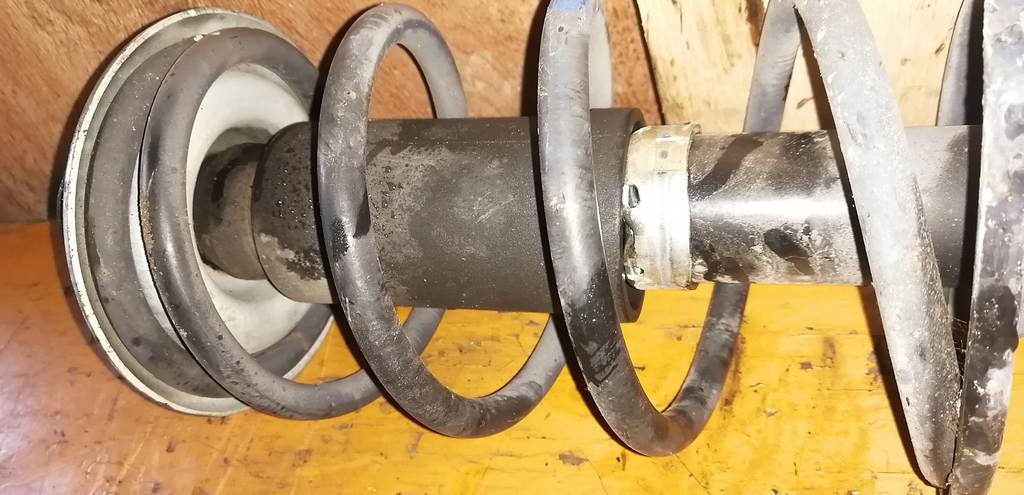 стойка Suzuki Solio 3