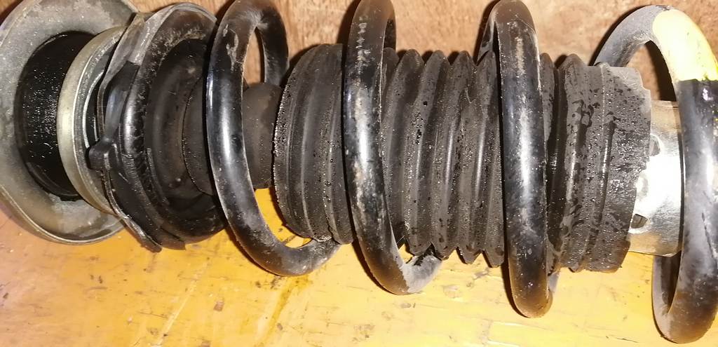 стойка Toyota Passo 3