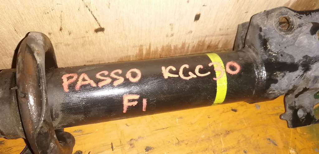 PASSO KGC30 СТОЙКА ПЕРЕДНЯЯ 1 Toyota Passo 1