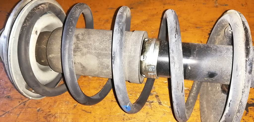 стойка Suzuki Solio 3