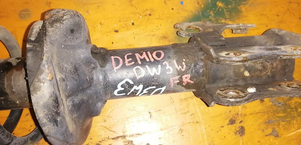 DEMIO DW3W СТОЙКА ПЕРЕДНЯЯ ПРАВАЯ Mazda Demio 1