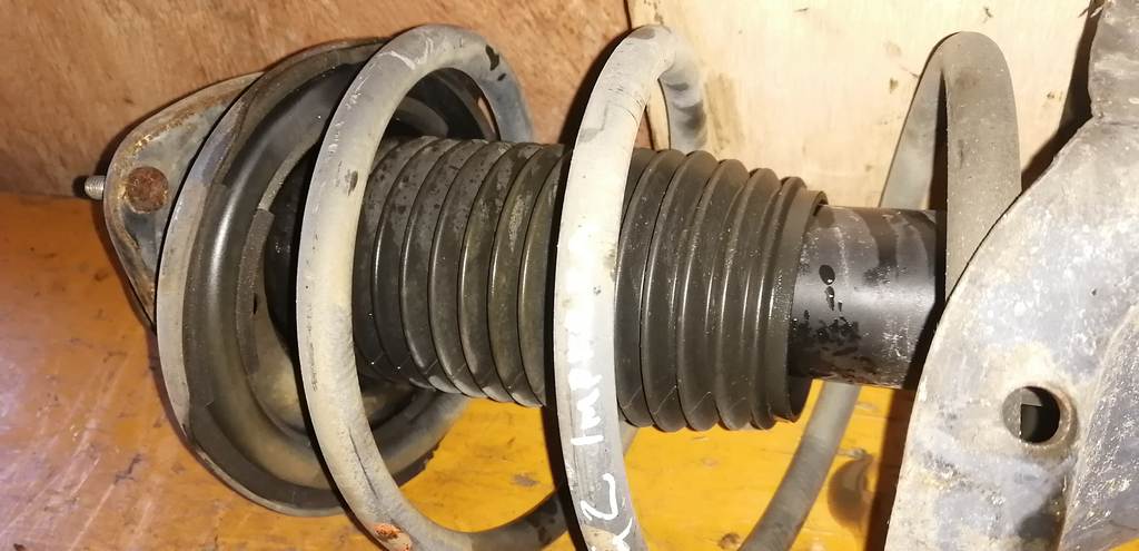 стойка Subaru Impreza 3