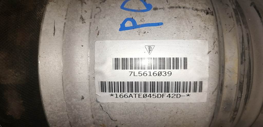 CAYENNE 957 СТОЙКА ПЕРЕДНЯЯ ЛЕВАЯ Porsche Cayenne 4