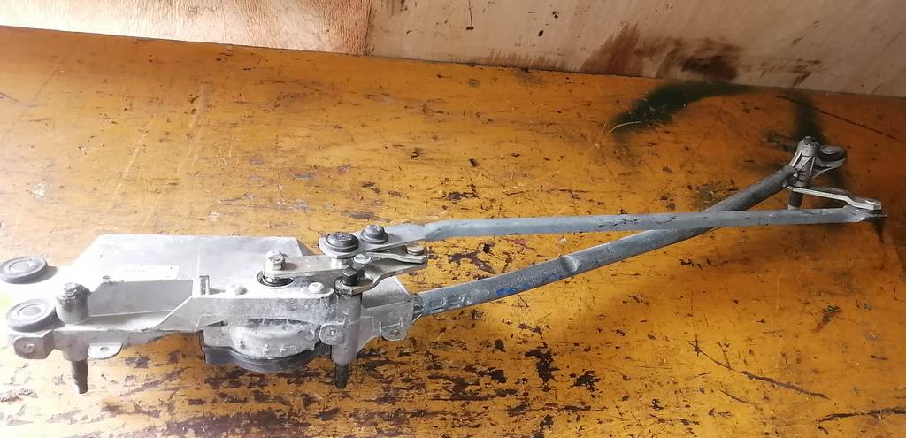 трапеция дворников Porsche Cayenne 3