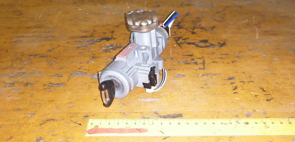 DEMIO DW3W ЗАМОК ЗАЖИГАНИЯ Mazda Demio 1