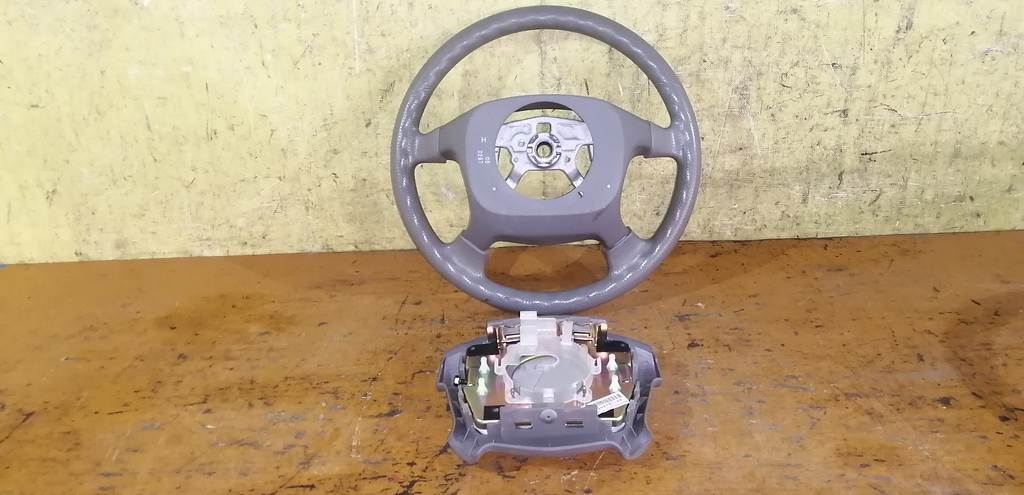 Салон Mazda Demio 2