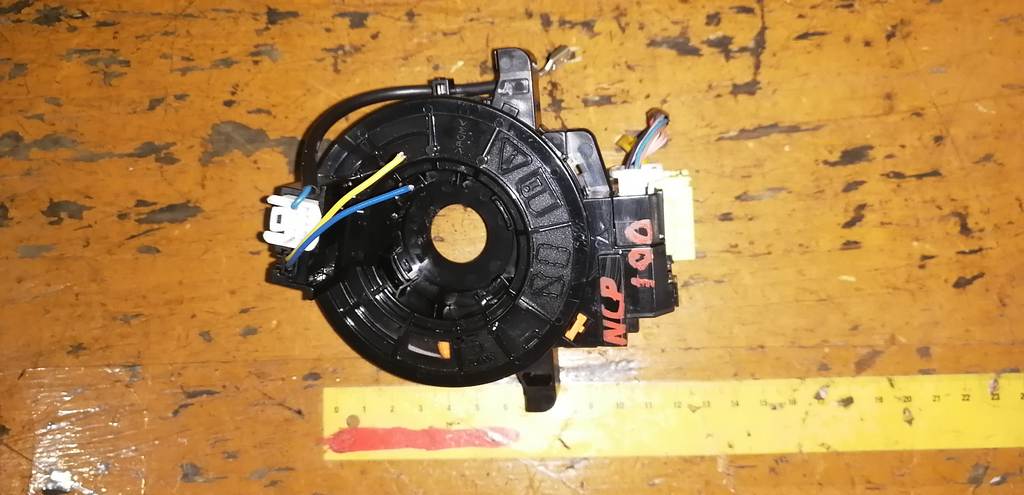 шлейф лента Toyota Ractis 0