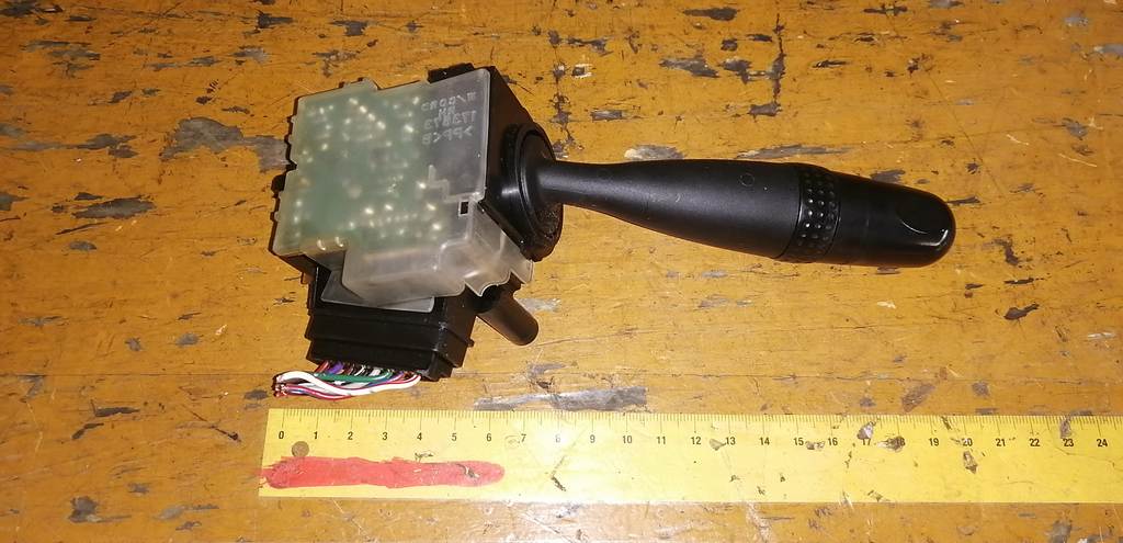 PASSO KGC30 ПЕРЕКЛЮЧЕНИЕ ДВОРНИКОВ Toyota Passo 1