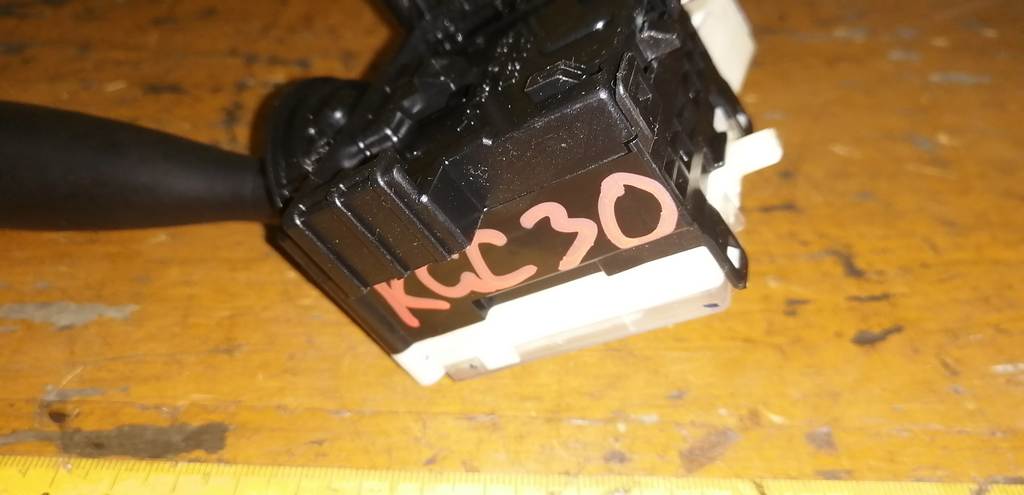 PASSO KGC30 ПЕРЕКЛЮЧЕНИЕ СВЕТА Toyota Passo 1