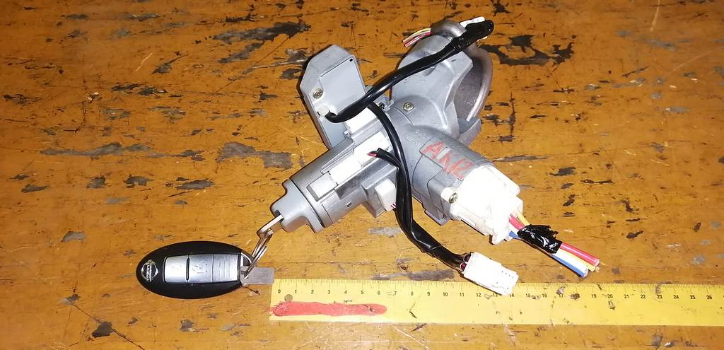 замок зажигания Nissan March 0