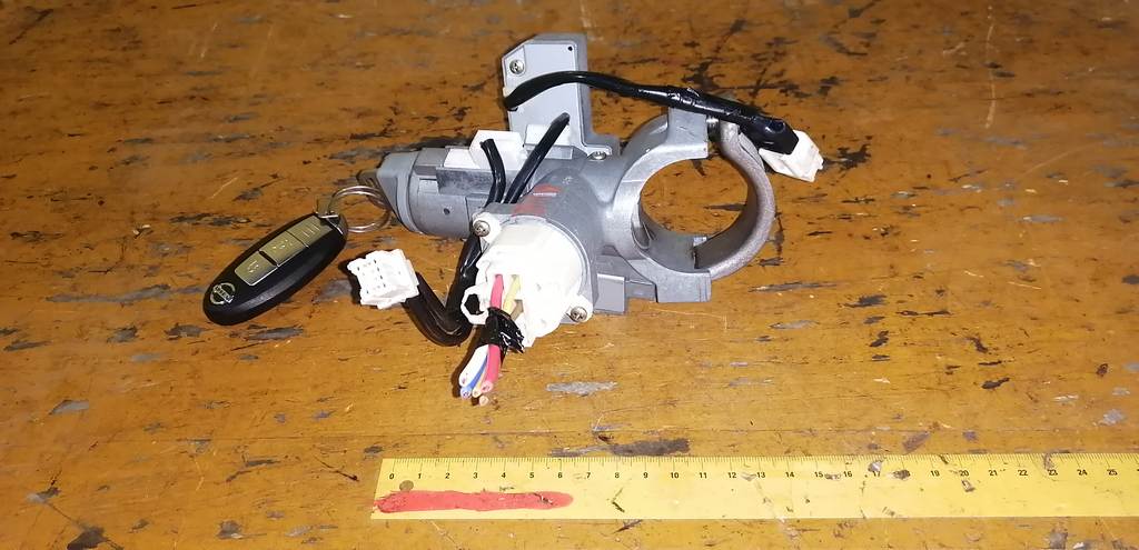 замок зажигания Nissan March 3