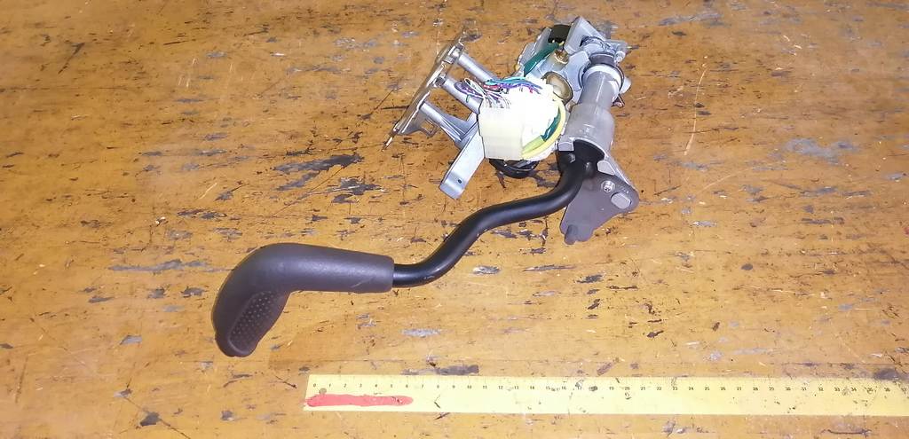 замок зажигания Toyota Passo 3