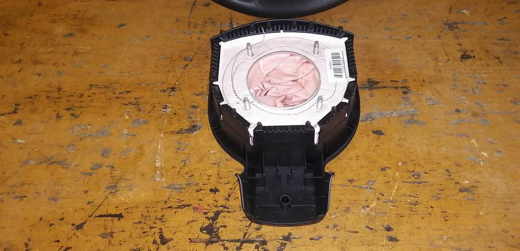 airbag водительский Nissan Dualis 3