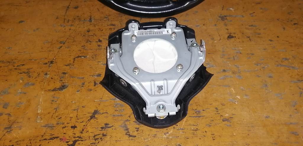 Салон Mitsubishi Pajero Mini 5