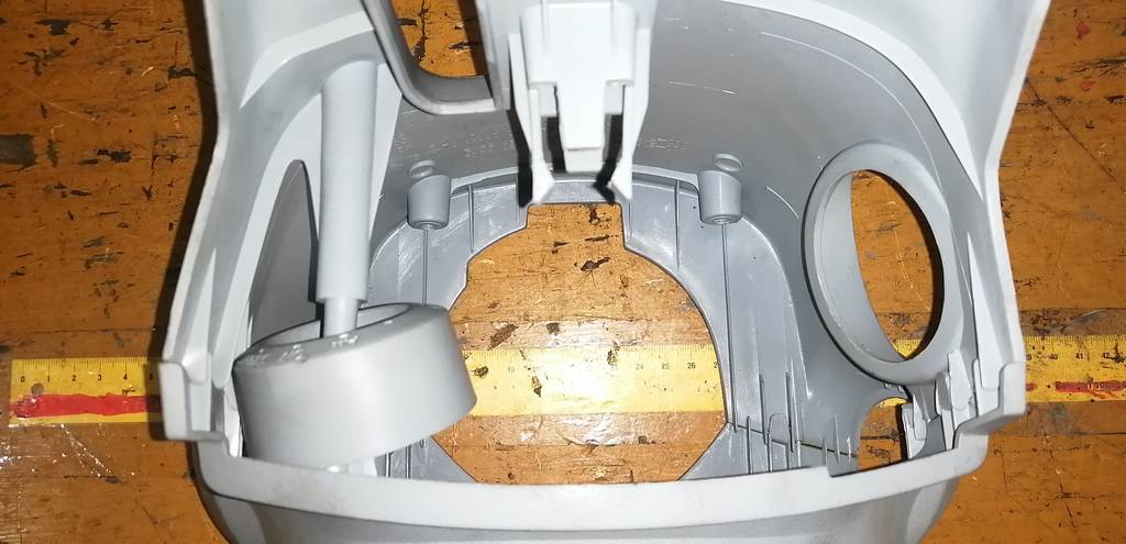 Салон Nissan March 2