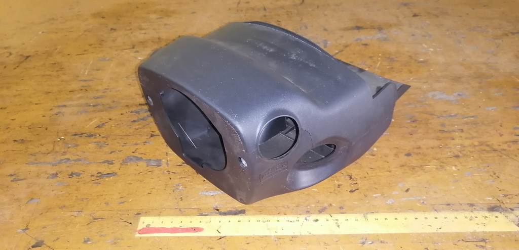 RACTIS NCP100 КОЖУХ РУЛЕВОЙ КОЛОНКИ Toyota Ractis 1