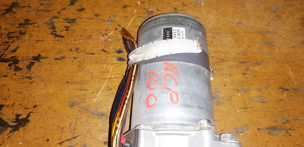 RACTIS NCP100 РУЛЕВАЯ КОЛОНКА Toyota Ractis 1