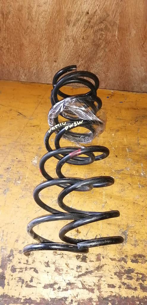 пружина Mazda Demio 0