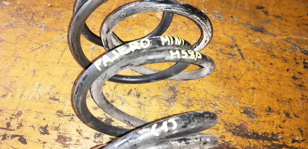 PAJERO MINI H58A ПРУЖИНА (ПАРА) 1 Mitsubishi Pajero Mini 1