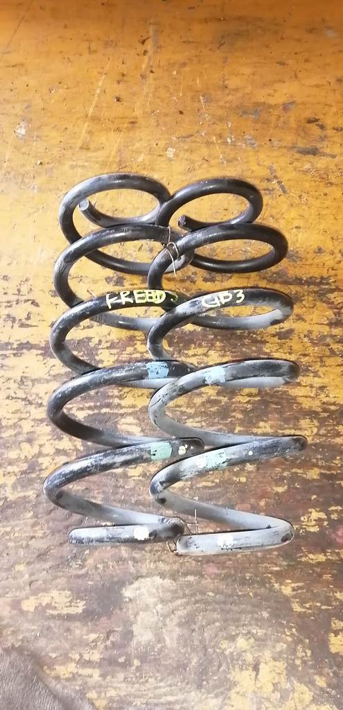 пружина Honda Freed 0