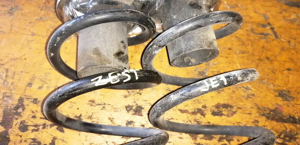 ZEST JE1 ПРУЖИНА (ПАРА) Honda Zest 1