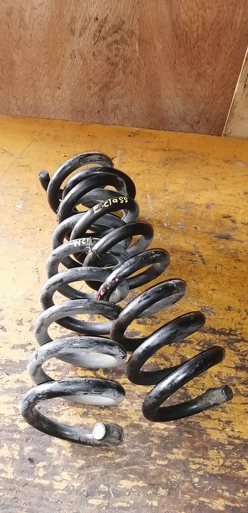 пружина Mercedes-Benz E-Class 0