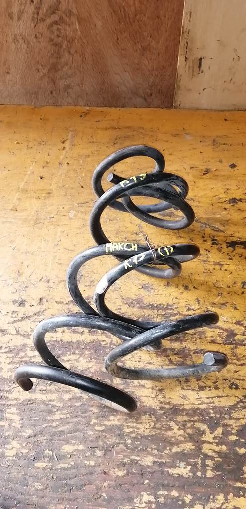 пружина Nissan March 0