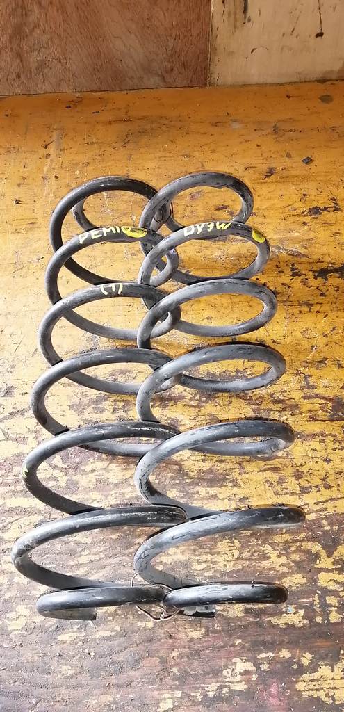 пружина Mazda Demio 0