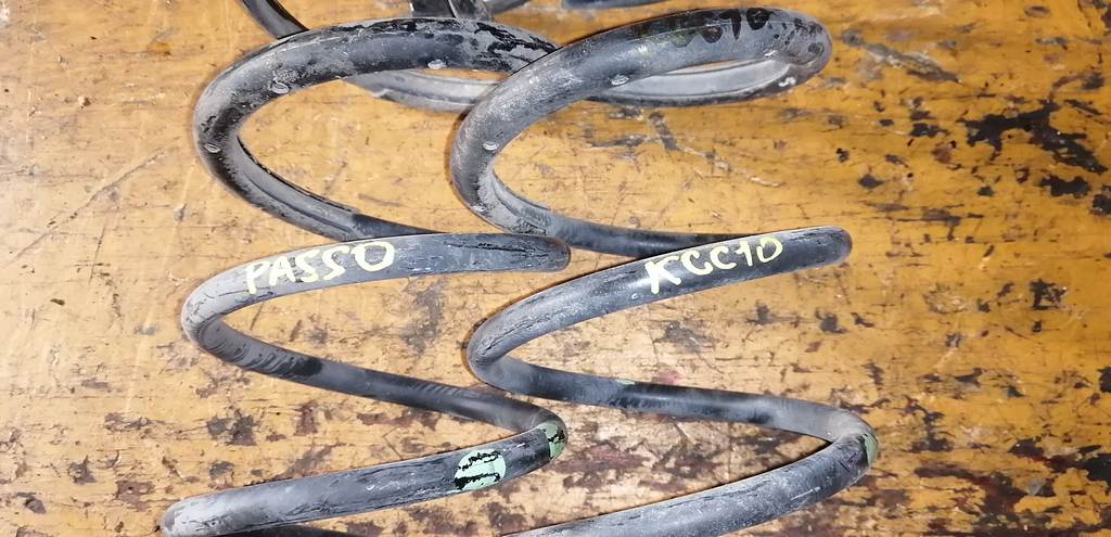 PASSO KGC10 ПРУЖИНА (ПАРА) Toyota Passo 1