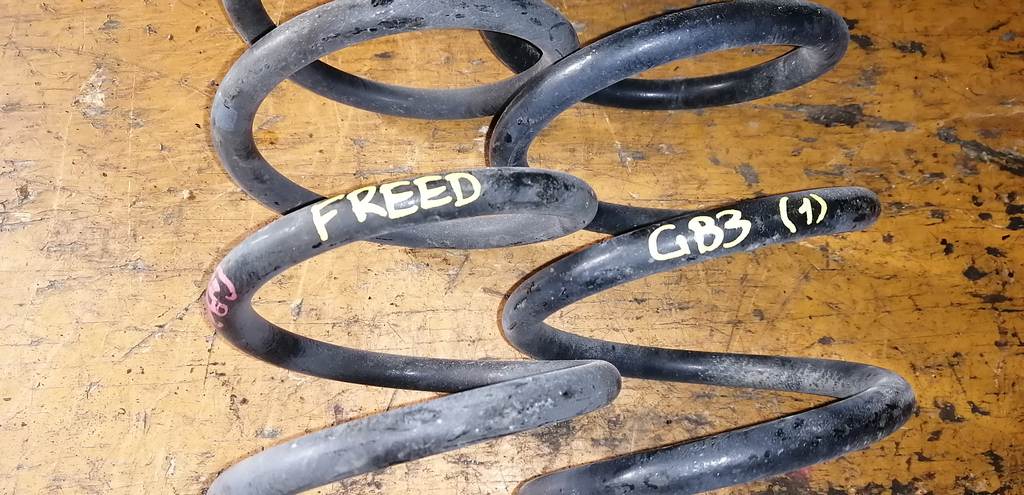 FREED GB3 ПРУЖИНА (ПАРА) 1 Honda Freed 1