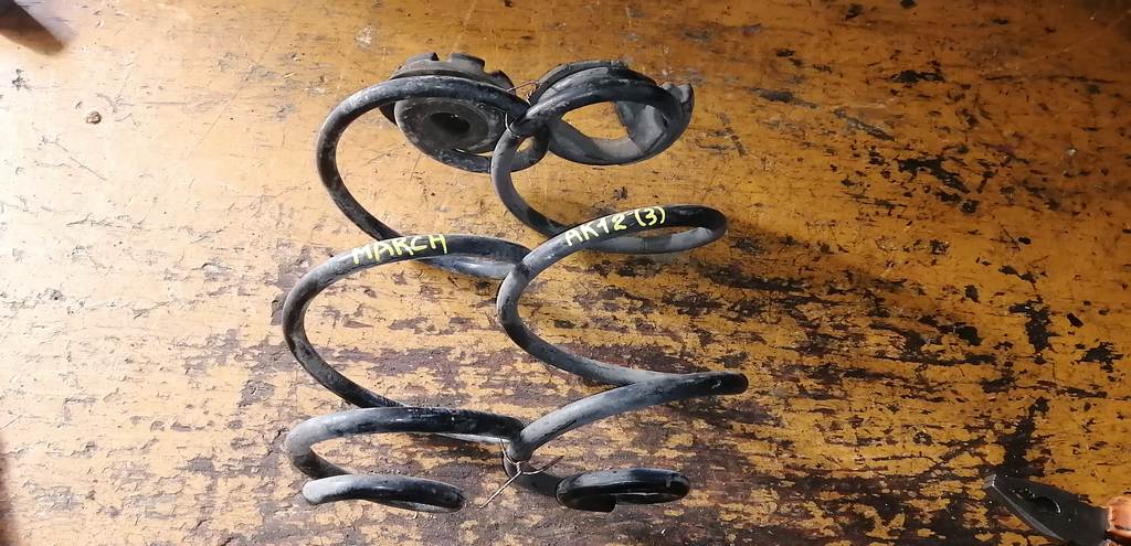 пружина Nissan March 0