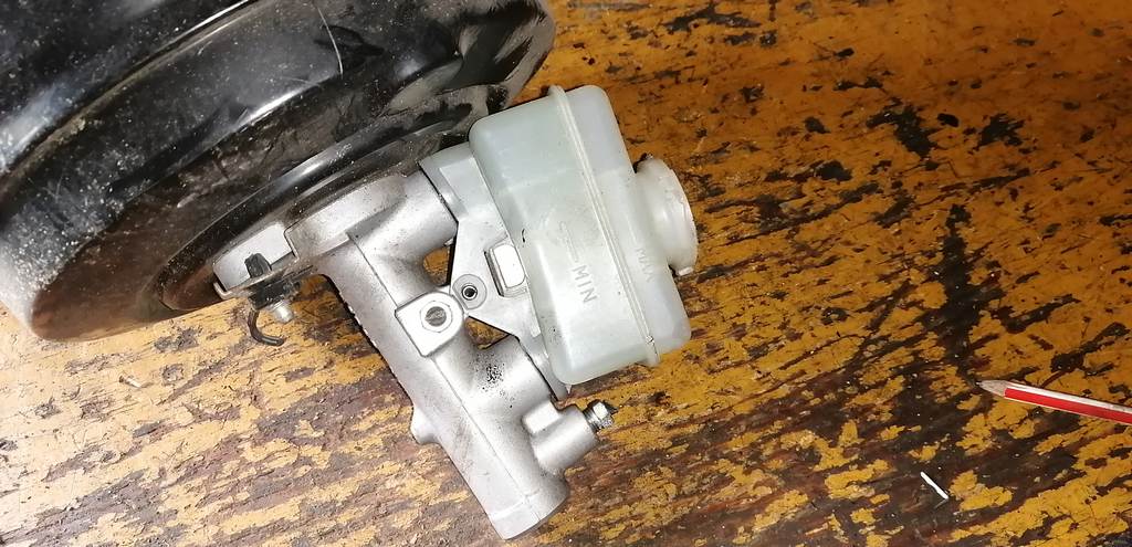 IMPREZA GH3 ГЛАВНЫЙ ТОРМОЗНОЙ+ВАКУУМНИК Subaru Impreza 1