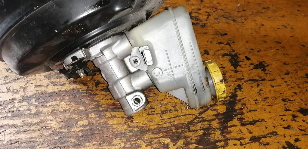IMPREZA GP6 ГЛАВНЫЙ ТОРМОЗНОЙ+ВАКУУМНИК Subaru Impreza 1