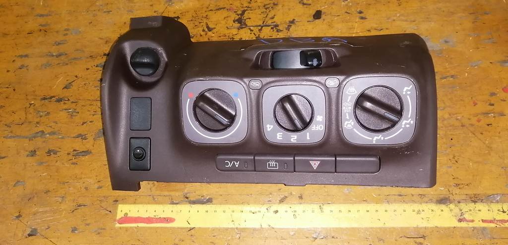 климат-контроль Toyota Passo 0