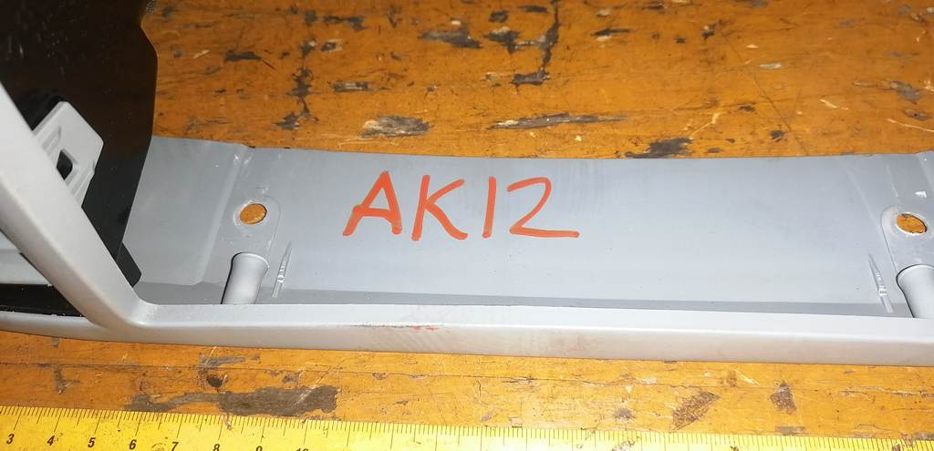 MARCH AK12 КОНСОЛЬ МАГНИТОФОНА Nissan March 1