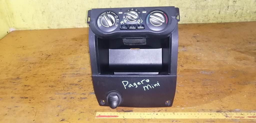климат-контроль Mitsubishi Pajero Mini 0