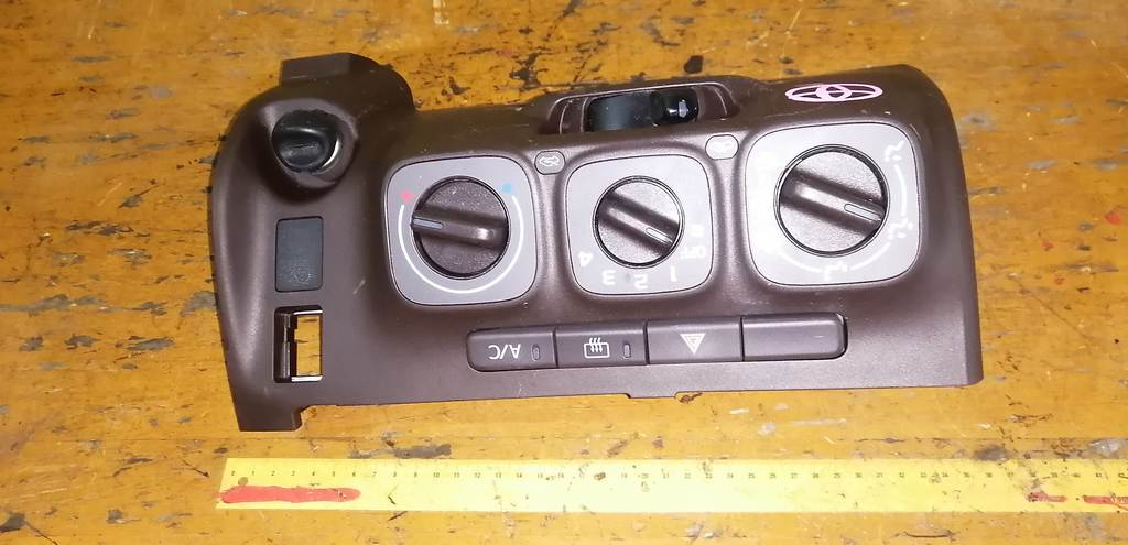 климат-контроль Toyota Passo 0