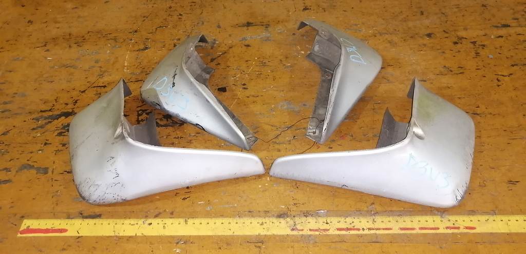 брызговик Mazda Demio 0